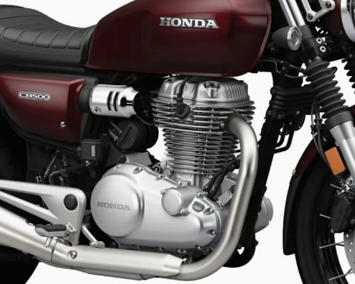 Honda’s Tantalizing New Retro-Styled CB500 Snaps Into Focus
