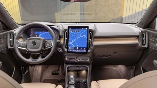 Volvo, Volvo XC40, 2028 Volvo XC40 Gets Grown-Up Looks and Better Tech; EX40 Dropped