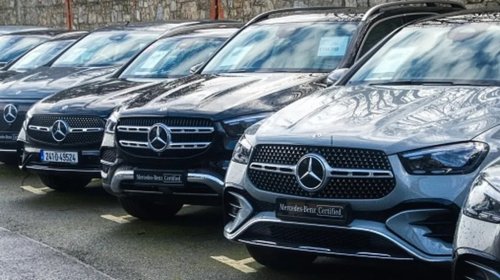 Mercedes, Mercedes Is Bringing Back Buttons As Drivers Reject Touchscreen Takeover