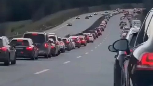 Why German and Austrian Traffic Law Requires Drivers To Form a Rettungsgasse (Emergency Vehicle Lane) Whenever There's Traffic Jam on the Autobahn
