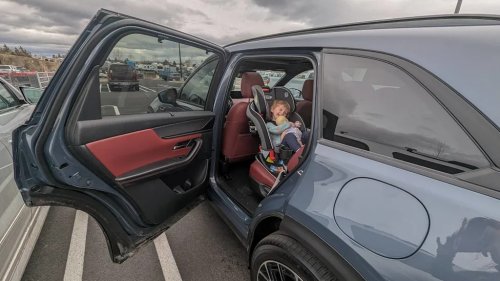 Should Families Buy SUVs Instead of Sedans? My Thoughts After Putting My Kids in Both