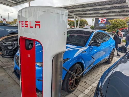 What Non-Tesla Drivers Need to Know Before Using the Supercharger Network For the First Time