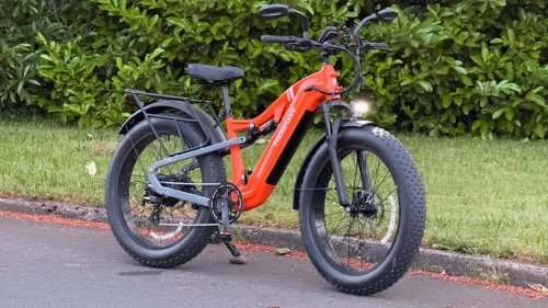 Good Dogs! Puckipuppy’s Labrador And GoldenR Pro E-bikes Love To Play