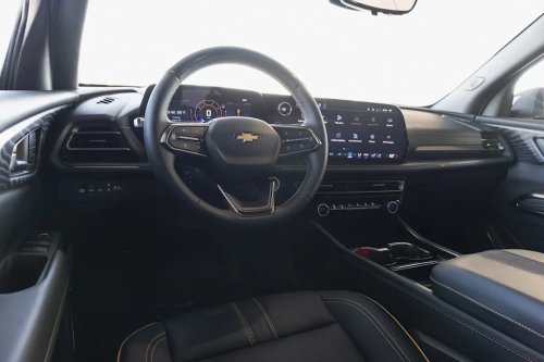 View Interior Photos of the 2027 Chevy Traverse High Country