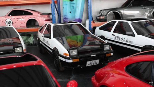 Larry Chen Brings Out His Inner Child As He Drifts 35-HP Miniature Electric Porsche