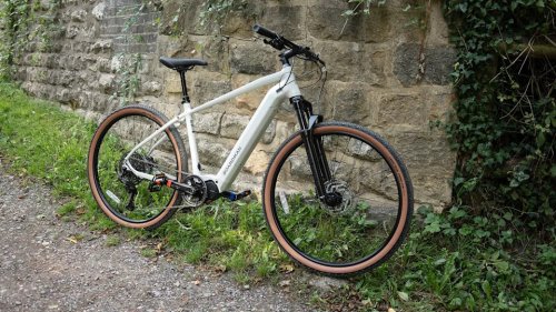 I tested Boardman’s powerful electric hybrid and its 85Nm motor makes molehills out of mountains