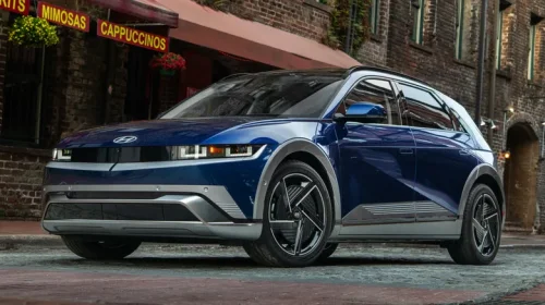 Chevy, 4 EV Alternatives To The Bolt (Which Chevy's Only Bringing Back For A Limited Time)