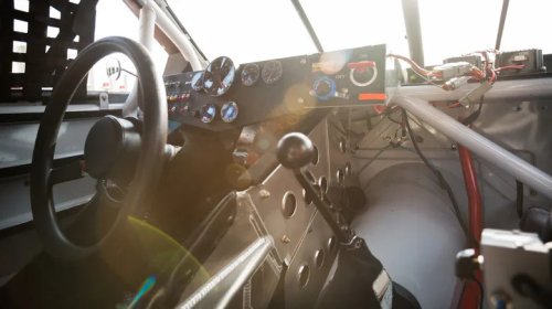 Why Racing Cars Use Straight Cut Gears