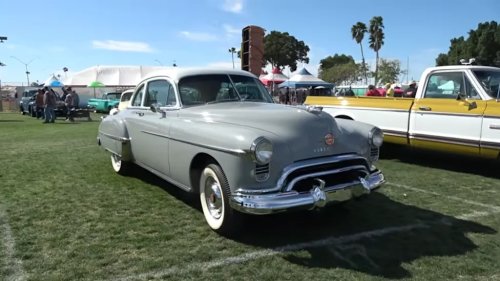 Man Spent Nine Years Restoring This 1950 Oldsmobile Rocket 88