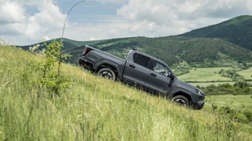 Toyota, Toyota Hilux, Toyota's First Electric HiLux Looks The Part, But Falls Short In Terms Of Range And Payload