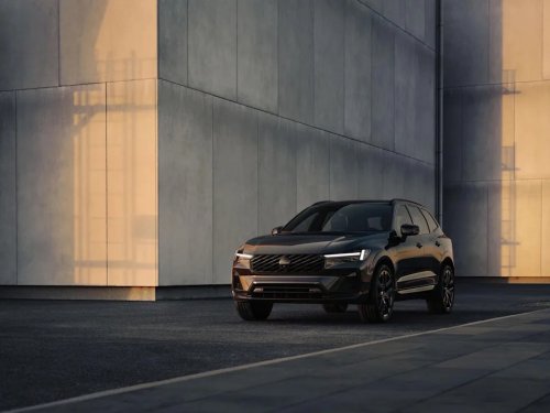 View Exterior Photos of the 2028 Volvo XC60