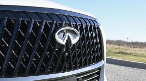 Infiniti, The 2026 Infiniti QX80 Is Big, Powerful And Tows Like A Beast, But It's Not All Good News