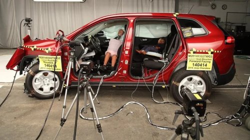 How Do Airbags Deploy So Quickly In A Crash? The Physics, Explained