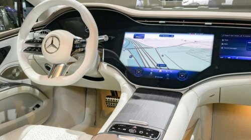 How You Should Clean Your Car's Touch Screen (And Mistakes You Need To Avoid)