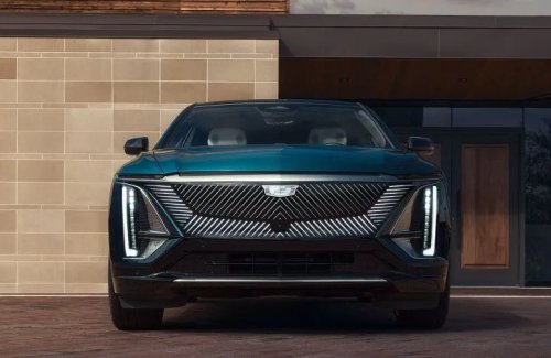 Cadillac Cannot Abandon Gasoline-Powered Vehicles