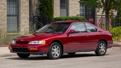 Driving a Pristine 1994 Honda Accord Reminds Us Why 15 Million Americans Bought Into the Name