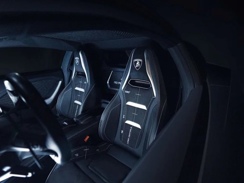 Lamborghini, Lamborghini's Newest Temerario Ad Personam Twins Wear Accentuating Sketch Lines
