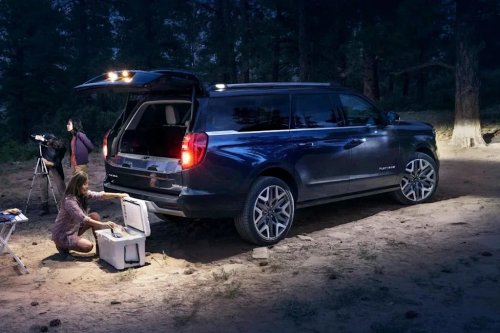 These Are the Only SUVs with Split Tailgates Left in America