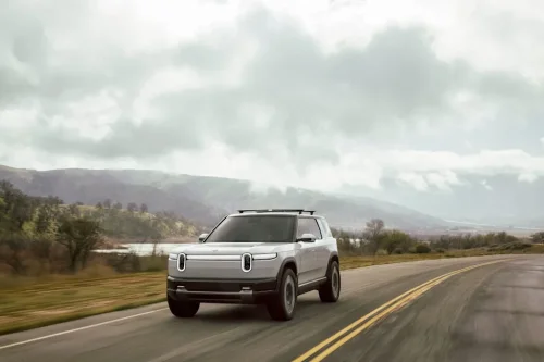 Rivian, Rivian R2 Falls 20% Short of EPA Range in Testing
