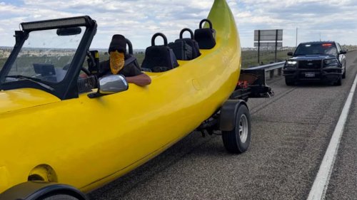 Man Has Driven a 23-Foot Banana Car Across America for 15 Years and Gets Pulled Over Constantly
