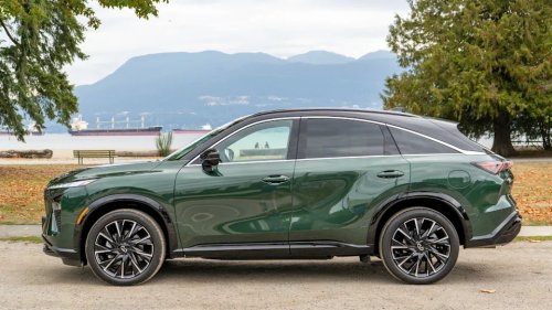 Infiniti QX60 vs Infiniti QX65: Style vs Substance?
