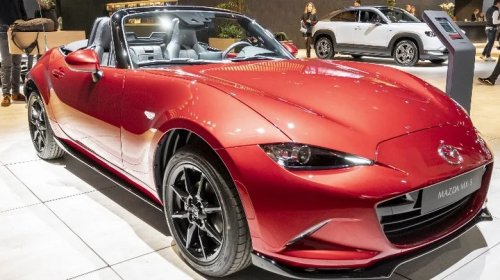 Muscle Car Vs Sports Car: What's The Difference?