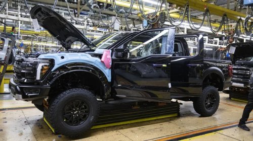 Ford, Ford F-150, RAM, 5 Cool Features The Ford F-150 Has That The Ram 1500 Doesn't