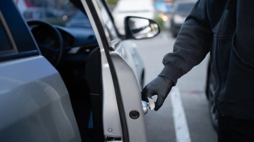 High-Tech Thieves Can Steal Your Car Without Keys (Or Breaking A Window)