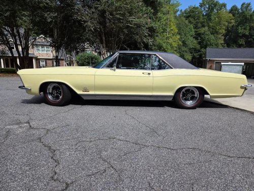 Refurbished 1965 Buick Riviera for Sale With 43,000 Miles Shown