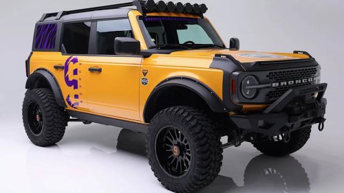 Ford, NFL Star Joe Burrow’s Custom 2022 Ford Bronco in Photos