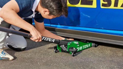 3 Harbor Freight Daytona Floor Jacks &amp; Accessories You Can Only Buy In-Store