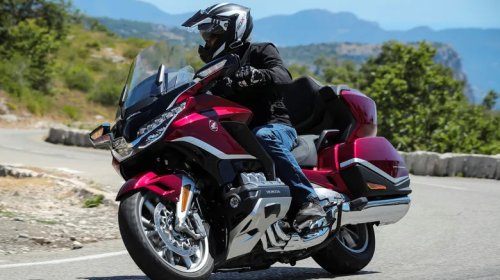 Honda, Here's Why This Honda Is Considered One Of The Most Comfortable Motorcycles Around