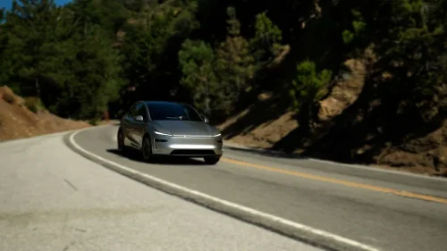 Can Tesla's Long-Wheelbase Model Y L Reinvent the Station Wagon?