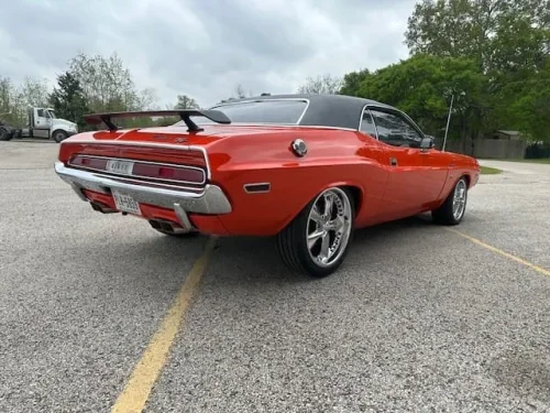 Dodge, Dodge Challenger, This 550-HP HEMI Restomod 1970 Dodge Challenger Is A Hugger Orange Knockout