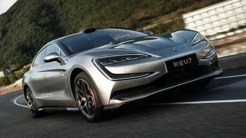 BYD, Battery, BYD Luxury EV's Battery Capacity Only Dropped 1.3% After Flash Charging 350 Times