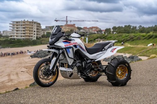Hornets vs Transalps: Custom Hondas Face Off At Wheels and Waves