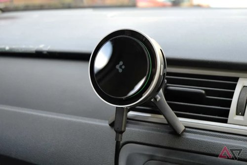 I ditched wired Android Auto after the cable wouldn't stay connected; here's why wireless wins