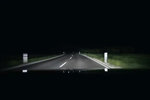 GM, Tesla, GM and Tesla Say That Overly Bright Headlights Aren't Their Problem