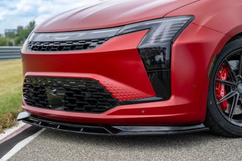 Chrysler is Making the Minivan Cool Again