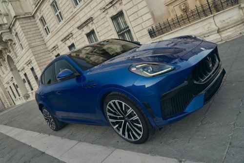 View Exterior Photos of the 2027 Maserati Grecale Modena