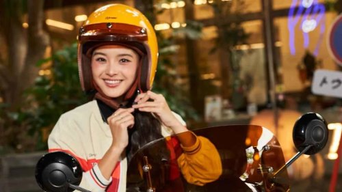 Give Me This Adorable Honda Super Cub Tokyo Limited '80s Edition Right Now