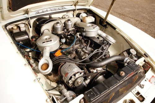 Battle of the brands: MGB GT V8 vs Triumph Stag