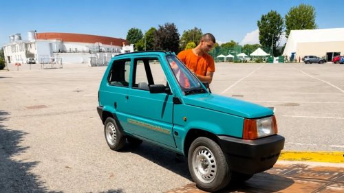 Fiat, Italian Mechanic Turns Scrap Fiat Panda Into World’s Narrowest Car