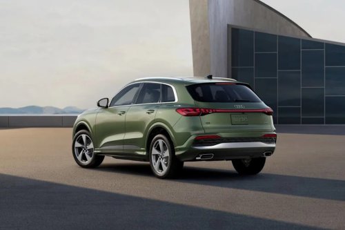 Cadillac, Audi, Audi Q5, Cadillac XT4 Vs. Audi Q5 | One Winner For 2026