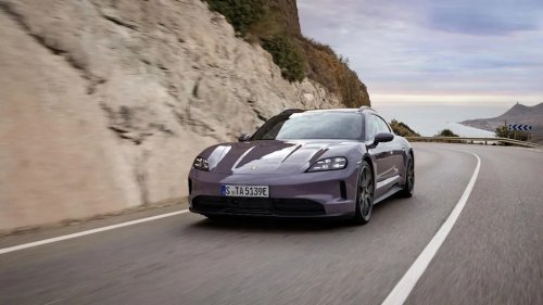 Porsche, Porsche CEO Confirms The 911 Will Not Go Fully Electric
