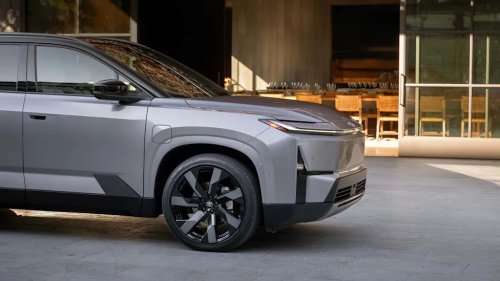Toyota, Toyota Highlander, Toyota Delays 2027 Highlander EV As Demand For Gas Model Remains Robust