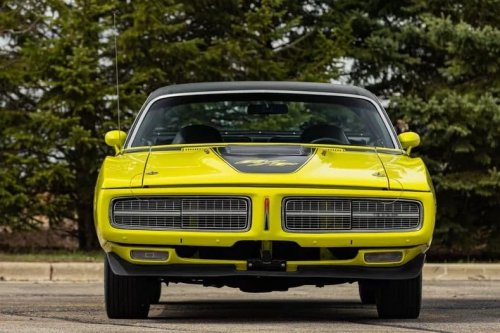 Dodge, Dodge Charger, This Citron Yella 1971 Dodge Charger R/T Is A 1-of-332 Four-Speed Survivor