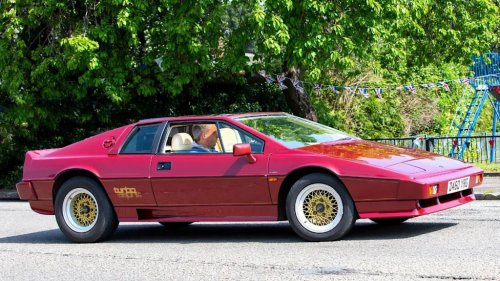Lotus CEO Hints At Esprit Revival As New V8 Hybrid Supercar Targets Ferrari