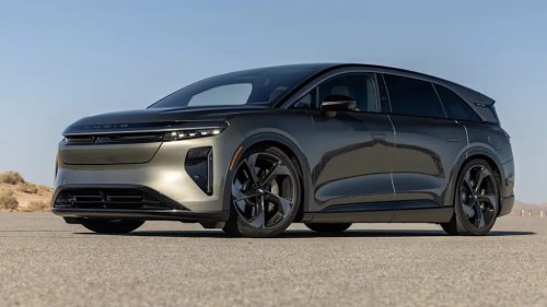 Lucid, The Lucid Gravity Just Got Hands-Free Driving, Smarter Navigation, and Better Charging Tools