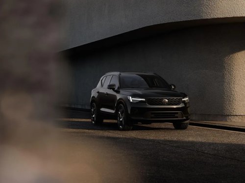 View Exterior Photos of the 2028 Volvo XC40